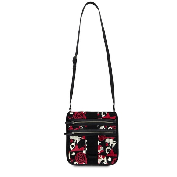Vera Bradley Alice in Wonderland Painting the Roses Red crossbody purse bag tote - Picture 2 of 8